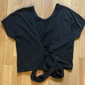 Lululemon black wrap tee